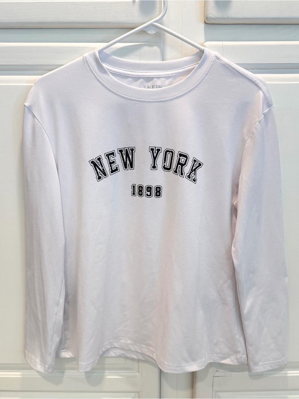 Shein Womens S Long Sleeve T-Shirt  Crew Neck White New York 1898